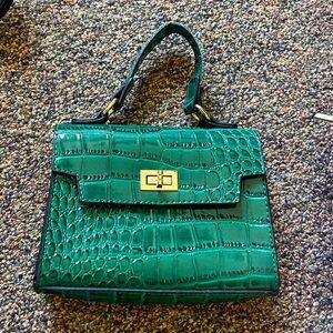 Small bag color green.